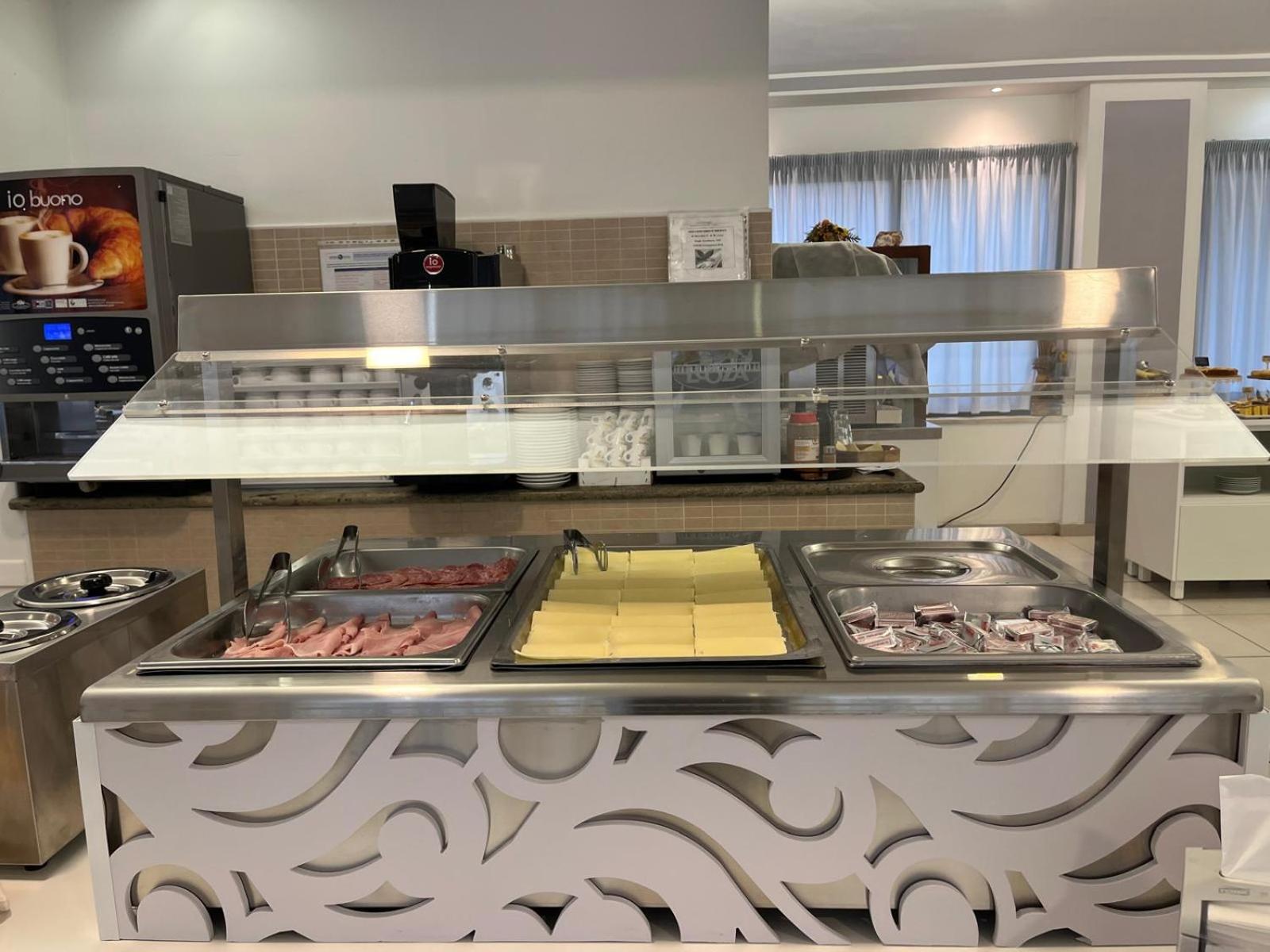 Hotel Delle Nazioni Чезенатико Екстериор снимка